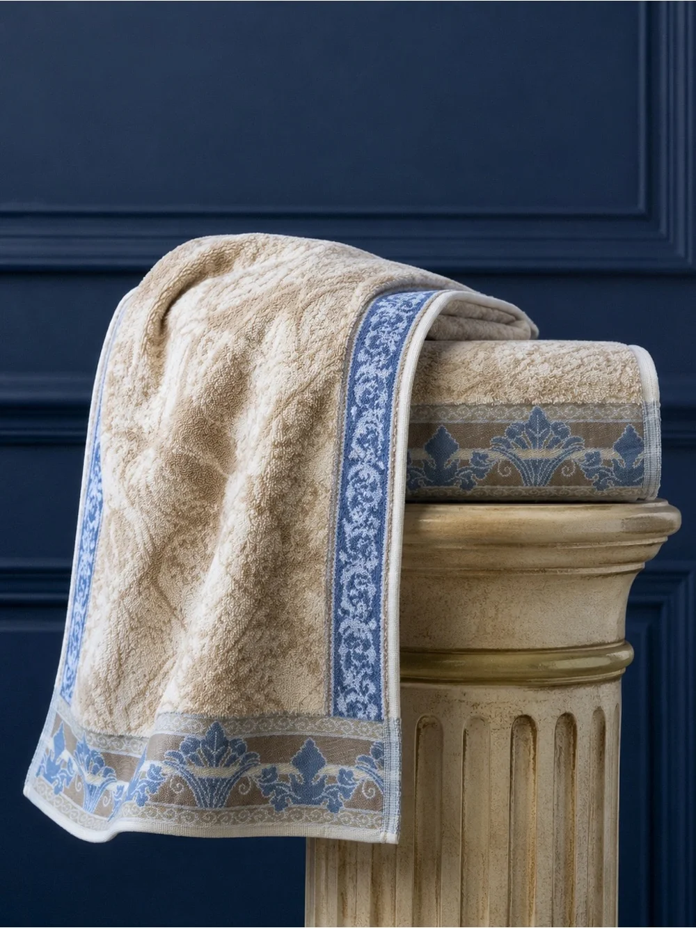 NWT Royal Velvet Fieldcrest RU Florentine Champagne Bath Towels Set of 2 USA